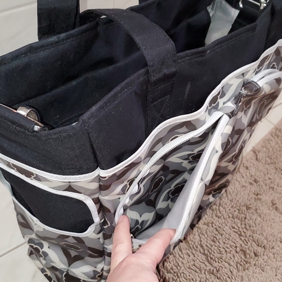 JJ Cole diaper bag - Picture 2 of 14